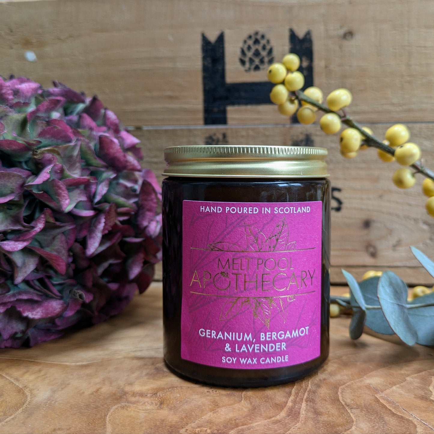 Geranium with Bergamot & Lavender - Amber Medium Jar Candle