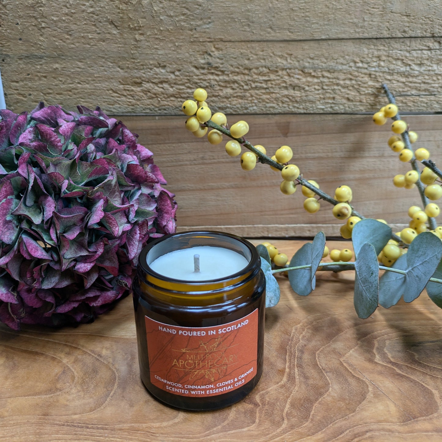 Cedarwood with Cinnamon, Cloves & Orange - Small Amber Jar Candle